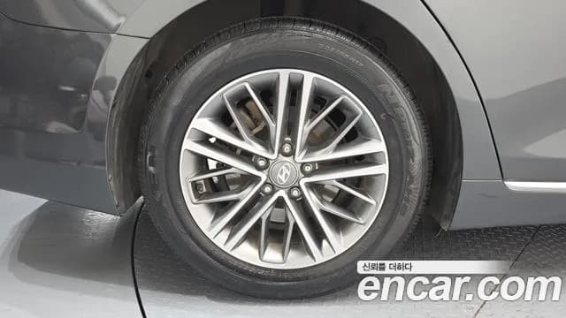 2019 Hyundai Grandeur IG 2.4 Premium Sold VIN KMHF141CBKA280218 – photo 21 2019 Hyundai Grandeur IG 2.4 Premium Sold VIN KMHF141CBKA280218 – photo 21