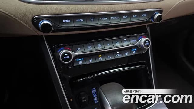 2019 Hyundai Grandeur IG 2.4 Premium Sold VIN KMHF141CBKA280218 – photo 24 2019 Hyundai Grandeur IG 2.4 Premium Sold VIN KMHF141CBKA280218 – photo 24