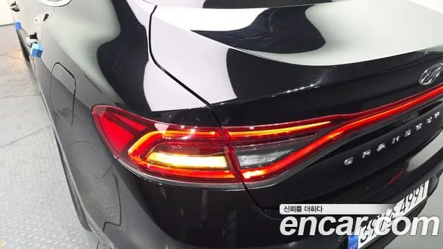 2019 Hyundai Grandeur IG 2.4 Premium Sold VIN KMHF141CBKA285976 – photo 13 2019 Hyundai Grandeur IG 2.4 Premium Sold VIN KMHF141CBKA285976 – photo 13