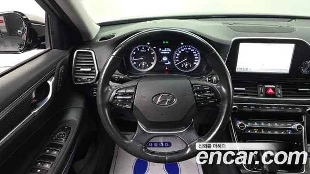 2019 Hyundai Grandeur IG 2.4 Premium Sold VIN KMHF141CBKA285976 – photo 21 2019 Hyundai Grandeur IG 2.4 Premium Sold VIN KMHF141CBKA285976 – photo 21