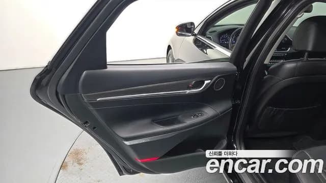 2019 Hyundai Grandeur IG 2.4 Premium Sold VIN KMHF141CBKA285976 – photo 28 2019 Hyundai Grandeur IG 2.4 Premium Sold VIN KMHF141CBKA285976 – photo 28