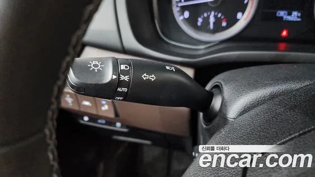 2019 Hyundai Grandeur IG 2.4 Premium Sold VIN KMHF141CBKA292510 – photo 30 2019 Hyundai Grandeur IG 2.4 Premium Sold VIN KMHF141CBKA292510 – photo 30