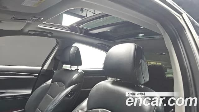 2017 Hyundai Grandeur IG 2.2 Diesel Premium Sold VIN KMHF141RBHA012962 – exterior detail 2017 Hyundai Grandeur IG 2.2 Diesel Premium Sold VIN KMHF141RBHA012962 – exterior detail