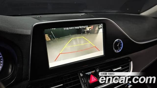 2017 Hyundai Grandeur IG 2.2 Diesel Premium Sold VIN KMHF141RBHA012962 – photo 19 2017 Hyundai Grandeur IG 2.2 Diesel Premium Sold VIN KMHF141RBHA012962 – photo 19