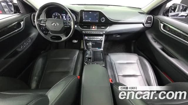 2017 Hyundai Grandeur IG 2.2 Diesel Premium Sold VIN KMHF141RBHA040447 – photo 18 2017 Hyundai Grandeur IG 2.2 Diesel Premium Sold VIN KMHF141RBHA040447 – photo 18
