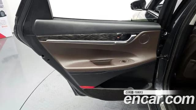 2018 Hyundai Grandeur IG 2.2 Diesel Modern Sold VIN KMHF141RBJA104917 – photo 14 2018 Hyundai Grandeur IG 2.2 Diesel Modern Sold VIN KMHF141RBJA104917 – photo 14
