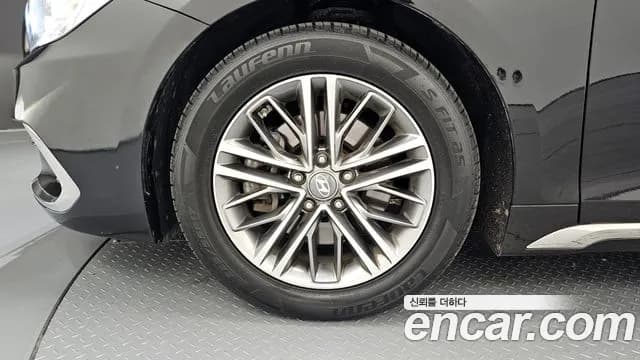 2018 Hyundai Grandeur IG 2.2 Diesel Premium Sold VIN KMHF141RBJA115019 – engine bay 2018 Hyundai Grandeur IG 2.2 Diesel Premium Sold VIN KMHF141RBJA115019 – engine bay