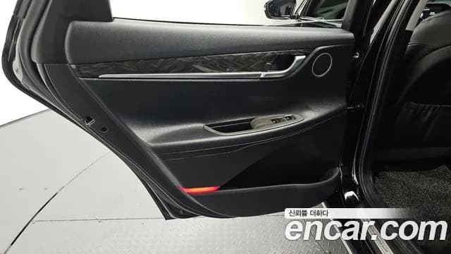 2018 Hyundai Grandeur IG 2.2 Diesel Premium Sold VIN KMHF141RBJA115019 – photo 23 2018 Hyundai Grandeur IG 2.2 Diesel Premium Sold VIN KMHF141RBJA115019 – photo 23
