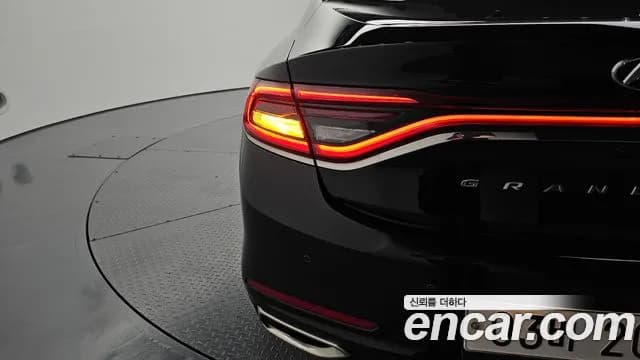 2018 Hyundai Grandeur IG 2.2 Diesel Premium Sold VIN KMHF141RBJA115019 – photo 26 2018 Hyundai Grandeur IG 2.2 Diesel Premium Sold VIN KMHF141RBJA115019 – photo 26
