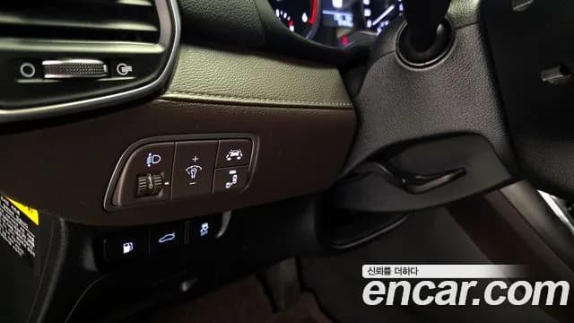 2018 Hyundai Grandeur IG 2.2 Diesel Premium Sold VIN KMHF141RBJA123234 – interior seats 2018 Hyundai Grandeur IG 2.2 Diesel Premium Sold VIN KMHF141RBJA123234 – interior seats