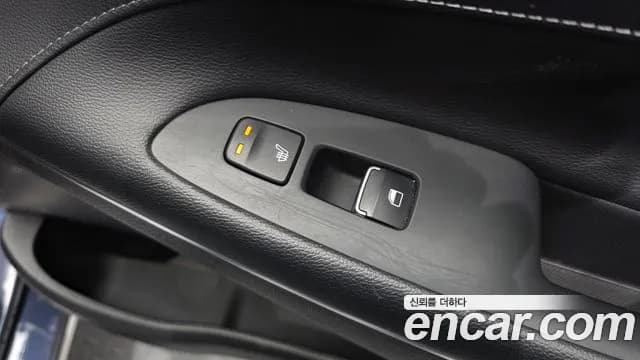 2018 Hyundai Grandeur IG Hybrid Exclusive Sold VIN KMHF2413BJA001983 – interior seats 2018 Hyundai Grandeur IG Hybrid Exclusive Sold VIN KMHF2413BJA001983 – interior seats