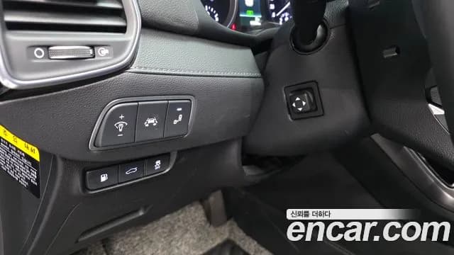 2018 Hyundai Grandeur IG Hybrid Exclusive Sold VIN KMHF2413BJA001983 – exterior detail 2018 Hyundai Grandeur IG Hybrid Exclusive Sold VIN KMHF2413BJA001983 – exterior detail