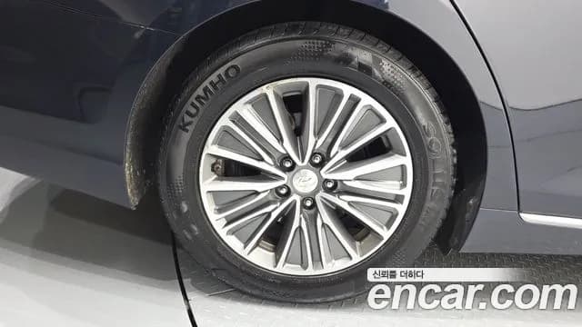 2018 Hyundai Grandeur IG Hybrid Exclusive Sold VIN KMHF2413BJA001983 – photo 29 2018 Hyundai Grandeur IG Hybrid Exclusive Sold VIN KMHF2413BJA001983 – photo 29