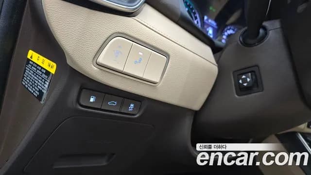 2018 Hyundai Grandeur IG Hybrid Exclusive Sold VIN KMHF2413BJA008094 – exterior detail 2018 Hyundai Grandeur IG Hybrid Exclusive Sold VIN KMHF2413BJA008094 – exterior detail