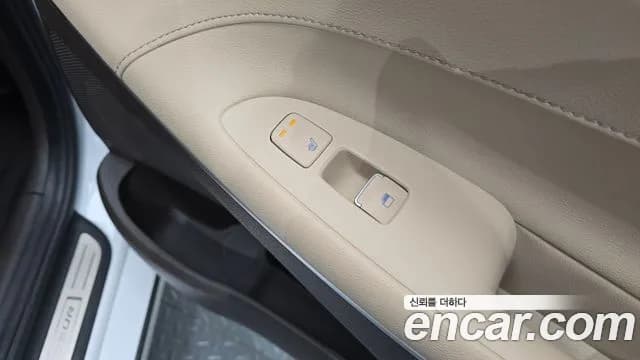 2018 Hyundai Grandeur IG Hybrid Exclusive Sold VIN KMHF2413BJA008094 – photo 19 2018 Hyundai Grandeur IG Hybrid Exclusive Sold VIN KMHF2413BJA008094 – photo 19