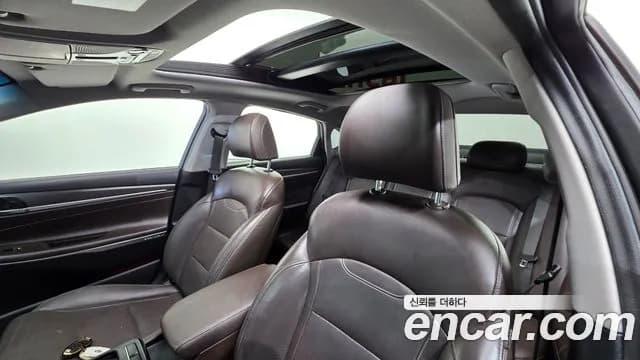 2018 Hyundai Grandeur IG Hybrid Exclusive Sold VIN KMHF2413BJA011699 – photo 14 2018 Hyundai Grandeur IG Hybrid Exclusive Sold VIN KMHF2413BJA011699 – photo 14