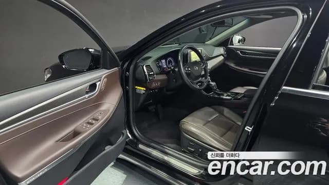 2019 Hyundai Grandeur IG Hybrid Exclusive Sold VIN KMHF2413BKA028871 – engine bay 2019 Hyundai Grandeur IG Hybrid Exclusive Sold VIN KMHF2413BKA028871 – engine bay