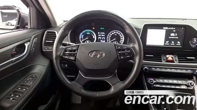 2019 Hyundai Grandeur IG Hybrid Exclusive Sold VIN KMHF2413BKA029996 – engine bay 2019 Hyundai Grandeur IG Hybrid Exclusive Sold VIN KMHF2413BKA029996 – engine bay