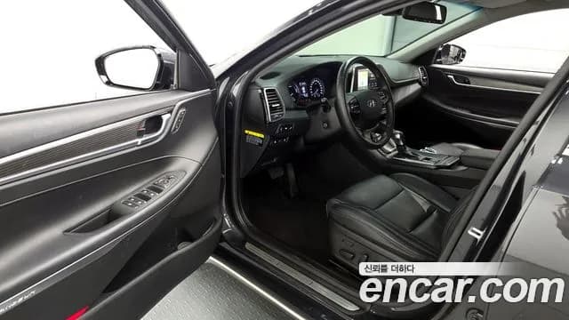 2019 Hyundai Grandeur IG Hybrid Exclusive Sold VIN KMHF2413BKA029996 – undercarriage 2019 Hyundai Grandeur IG Hybrid Exclusive Sold VIN KMHF2413BKA029996 – undercarriage