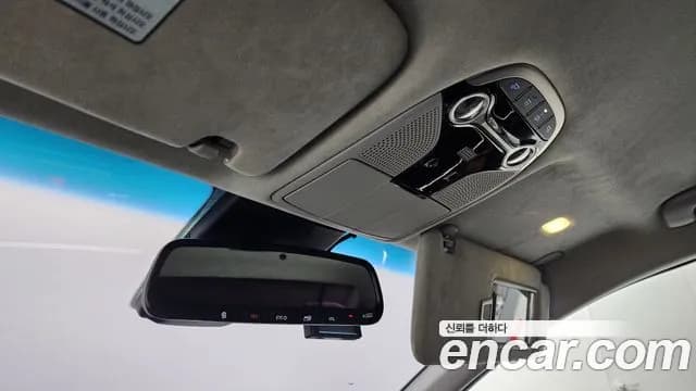 2019 Hyundai Grandeur IG Hybrid Exclusive Sold VIN KMHF2413BKA030490 – exterior detail 2019 Hyundai Grandeur IG Hybrid Exclusive Sold VIN KMHF2413BKA030490 – exterior detail