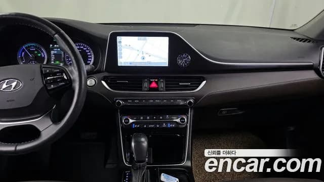 2019 Hyundai Grandeur IG Hybrid Exclusive Sold VIN KMHF2413BKA032006 – dashboard 2019 Hyundai Grandeur IG Hybrid Exclusive Sold VIN KMHF2413BKA032006 – dashboard