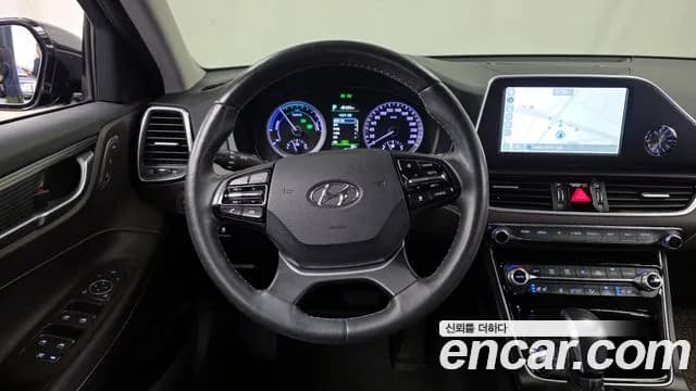 2019 Hyundai Grandeur IG Hybrid Exclusive Sold VIN KMHF2413BKA032006 – interior seats 2019 Hyundai Grandeur IG Hybrid Exclusive Sold VIN KMHF2413BKA032006 – interior seats