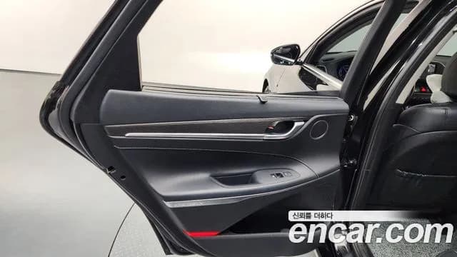 2019 Hyundai Grandeur IG Hybrid Exclusive Sold VIN KMHF2413BKA037499 – engine bay 2019 Hyundai Grandeur IG Hybrid Exclusive Sold VIN KMHF2413BKA037499 – engine bay