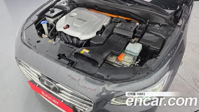 2019 Hyundai Grandeur IG Hybrid Exclusive Sold VIN KMHF2413BKA042496 – engine bay 2019 Hyundai Grandeur IG Hybrid Exclusive Sold VIN KMHF2413BKA042496 – engine bay