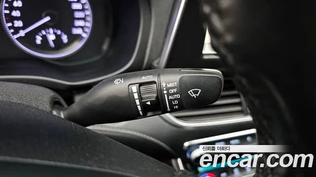 2019 Hyundai Grandeur IG Hybrid Exclusive Sold VIN KMHF2413BKA042562 – trunk area 2019 Hyundai Grandeur IG Hybrid Exclusive Sold VIN KMHF2413BKA042562 – trunk area