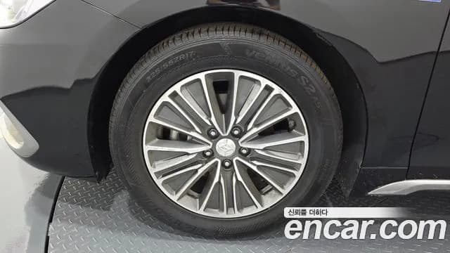 2019 Hyundai Grandeur IG Hybrid Exclusive Sold VIN KMHF2413BKA043844 – photo 18 2019 Hyundai Grandeur IG Hybrid Exclusive Sold VIN KMHF2413BKA043844 – photo 18