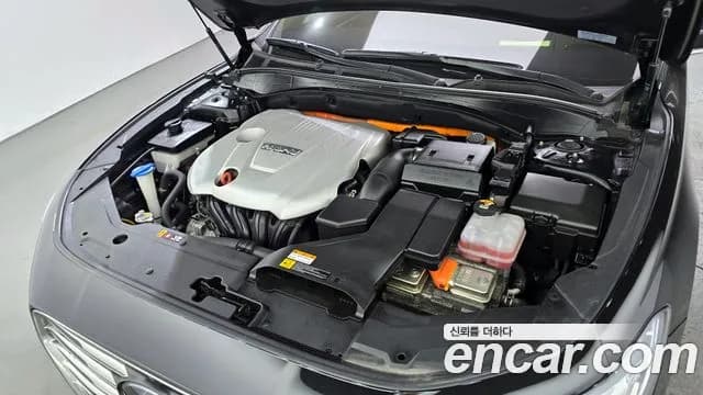2019 Hyundai Grandeur IG Hybrid Exclusive Sold VIN KMHF2413BKA044126 – exterior detail 2019 Hyundai Grandeur IG Hybrid Exclusive Sold VIN KMHF2413BKA044126 – exterior detail