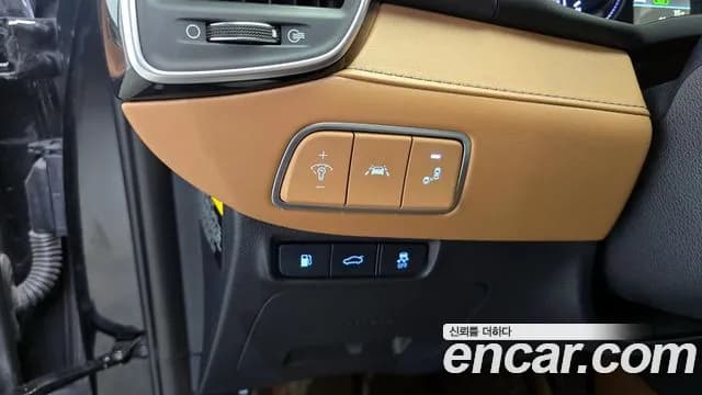 2019 Hyundai Grandeur IG Hybrid Exclusive Sold VIN KMHF2413BKA044126 – trunk area 2019 Hyundai Grandeur IG Hybrid Exclusive Sold VIN KMHF2413BKA044126 – trunk area