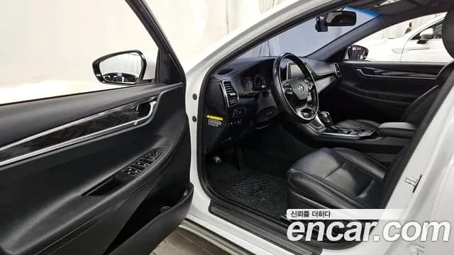 2019 Hyundai Grandeur IG 2.4 Modern Basic (Rental car) Sold VIN KMHF241CBKA173908 – photo 16 2019 Hyundai Grandeur IG 2.4 Modern Basic (Rental car) Sold VIN KMHF241CBKA173908 – photo 16