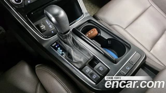2017 Hyundai Grandeur IG 3.0 Exclusive Sold VIN KMHF241EBHA019286 – trunk area 2017 Hyundai Grandeur IG 3.0 Exclusive Sold VIN KMHF241EBHA019286 – trunk area