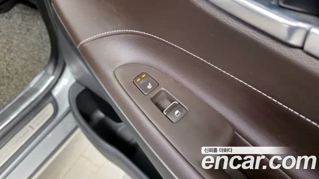 2017 Hyundai Grandeur IG 3.0 Exclusive Sold VIN KMHF241EBHA019286 – photo 13 2017 Hyundai Grandeur IG 3.0 Exclusive Sold VIN KMHF241EBHA019286 – photo 13