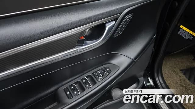 2017 Hyundai Grandeur IG 3.0 Exclusive Sold VIN KMHF241EBHA024130 – undercarriage 2017 Hyundai Grandeur IG 3.0 Exclusive Sold VIN KMHF241EBHA024130 – undercarriage