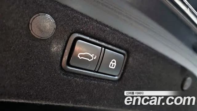 2017 Hyundai Grandeur IG 3.0 Exclusive Sold VIN KMHF241EBHA024130 – odometer reading 2017 Hyundai Grandeur IG 3.0 Exclusive Sold VIN KMHF241EBHA024130 – odometer reading