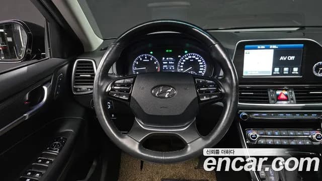 2017 Hyundai Grandeur IG 3.0 Exclusive Sold VIN KMHF241EBHA024130 – photo 14 2017 Hyundai Grandeur IG 3.0 Exclusive Sold VIN KMHF241EBHA024130 – photo 14