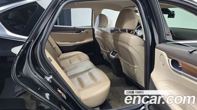 2017 Hyundai Grandeur IG 3.0 Exclusive Sold VIN KMHF241EBHA030352 – undercarriage 2017 Hyundai Grandeur IG 3.0 Exclusive Sold VIN KMHF241EBHA030352 – undercarriage