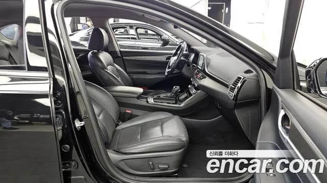 2017 Hyundai Grandeur IG 3.0 Exclusive Sold VIN KMHF241EBHA039650 – front exterior 2017 Hyundai Grandeur IG 3.0 Exclusive Sold VIN KMHF241EBHA039650 – front exterior