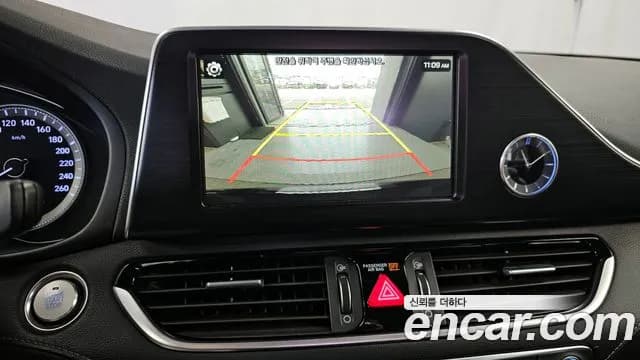 2017 Hyundai Grandeur IG 3.0 Exclusive Sold VIN KMHF241EBHA039650 – rear exterior 2017 Hyundai Grandeur IG 3.0 Exclusive Sold VIN KMHF241EBHA039650 – rear exterior
