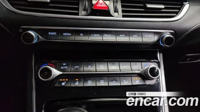2018 Hyundai Grandeur IG 3.0 Modren Basic (Rental car) Sold VIN KMHF241EBJA066701 – exterior detail 2018 Hyundai Grandeur IG 3.0 Modren Basic (Rental car) Sold VIN KMHF241EBJA066701 – exterior detail