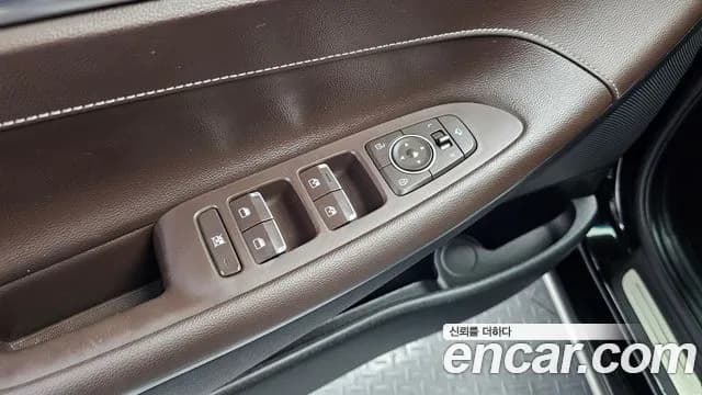 2018 Hyundai Grandeur IG 3.0 Exclusive Sold VIN KMHF241EBJA087252 – undercarriage 2018 Hyundai Grandeur IG 3.0 Exclusive Sold VIN KMHF241EBJA087252 – undercarriage