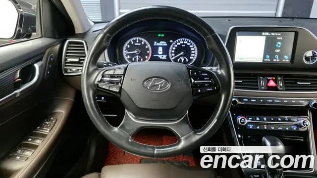 2018 Hyundai Grandeur IG 3.0 Exclusive Sold VIN KMHF241EBJA104899 – dashboard 2018 Hyundai Grandeur IG 3.0 Exclusive Sold VIN KMHF241EBJA104899 – dashboard