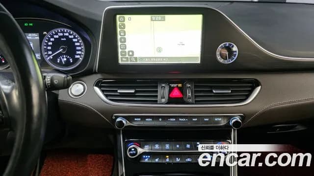 2018 Hyundai Grandeur IG 3.0 Exclusive Sold VIN KMHF241EBJA104899 – exterior detail 2018 Hyundai Grandeur IG 3.0 Exclusive Sold VIN KMHF241EBJA104899 – exterior detail