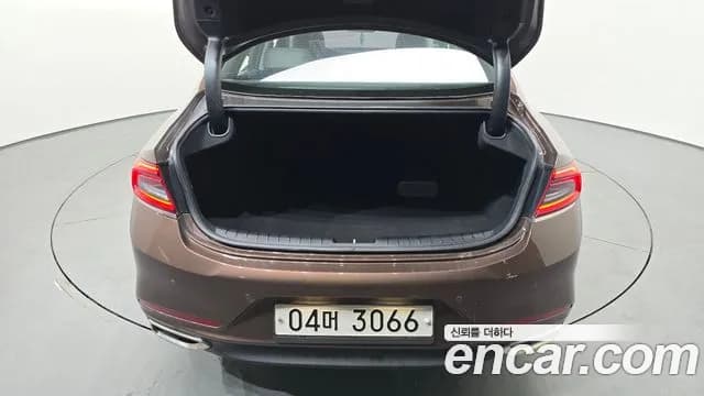 2018 Hyundai Grandeur IG 3.0 Exclusive Sold VIN KMHF241EBJA158446 – side profile 2018 Hyundai Grandeur IG 3.0 Exclusive Sold VIN KMHF241EBJA158446 – side profile