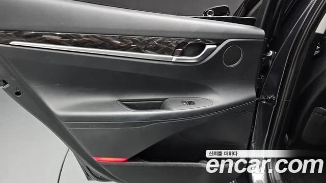 2019 Hyundai Grandeur IG 3.0 Modren Basic (Rental car) Sold VIN KMHF241EBKA200986 – trunk area 2019 Hyundai Grandeur IG 3.0 Modren Basic (Rental car) Sold VIN KMHF241EBKA200986 – trunk area