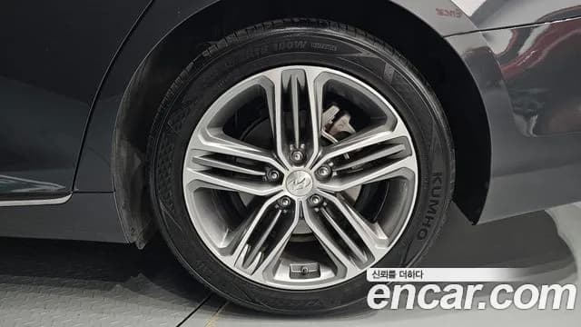 2019 Hyundai Grandeur IG 3.0 Modren Basic (Rental car) Sold VIN KMHF241EBKA200986 – photo 14 2019 Hyundai Grandeur IG 3.0 Modren Basic (Rental car) Sold VIN KMHF241EBKA200986 – photo 14
