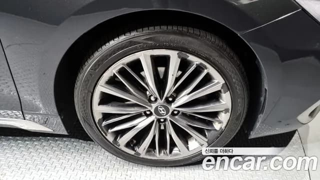 2017 Hyundai Grandeur IG 3.0 Exclusive Sold VIN KMHF341EBHA034810 – photo 13 2017 Hyundai Grandeur IG 3.0 Exclusive Sold VIN KMHF341EBHA034810 – photo 13