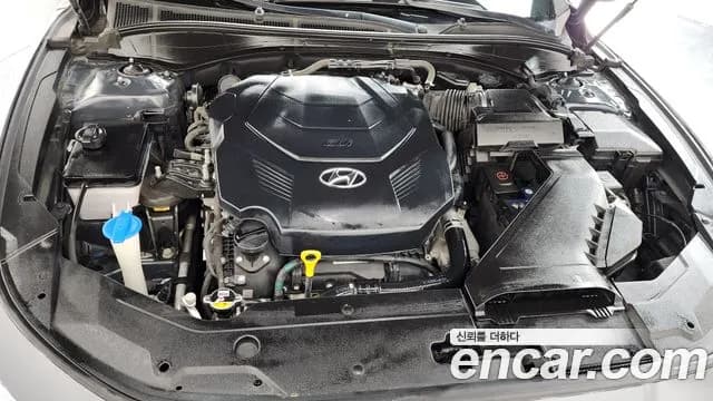 2017 Hyundai Grandeur IG 3.0 Exclusive Sold VIN KMHF341EBHA035348 – exterior detail 2017 Hyundai Grandeur IG 3.0 Exclusive Sold VIN KMHF341EBHA035348 – exterior detail